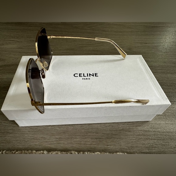 Celine CL 40078 UN 30K Butterfly Sunglasses - Picture 7 of 14